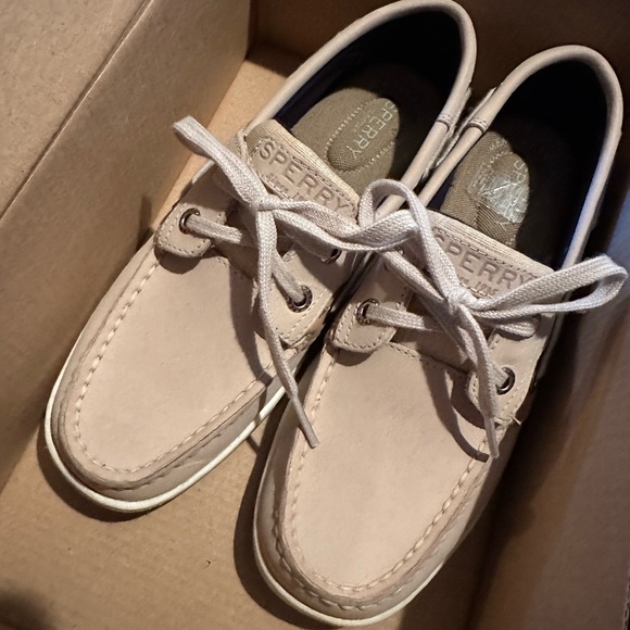 Sperry Memory foam shoes - Picture 2 of 7